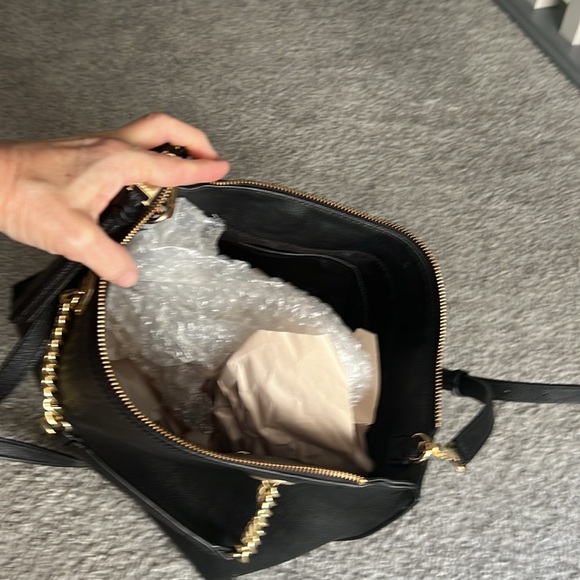 Calvin Klein purse - Picture 6 of 12